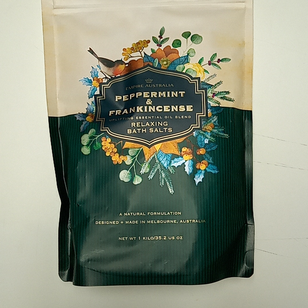 Empire Australia peppermint and frankincense bath salts